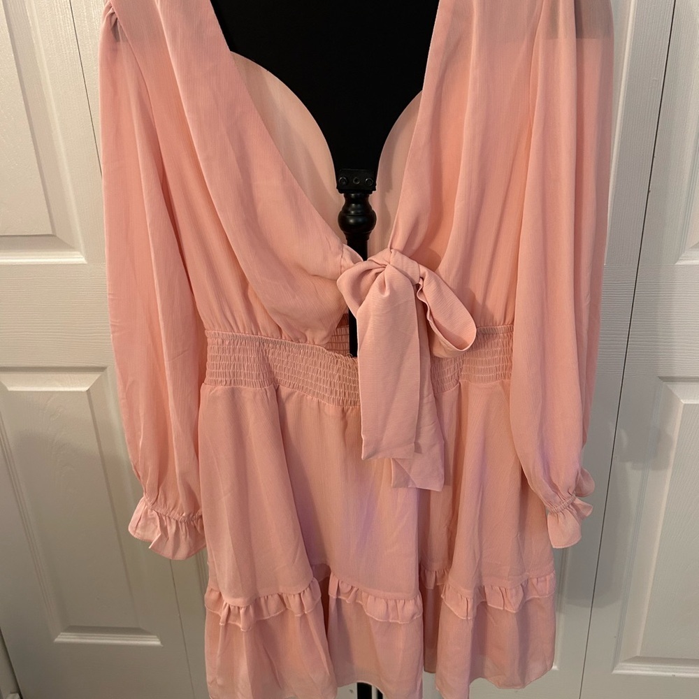 NWOT! Gorgeous double layered flowey dress - Picture 3 of 5